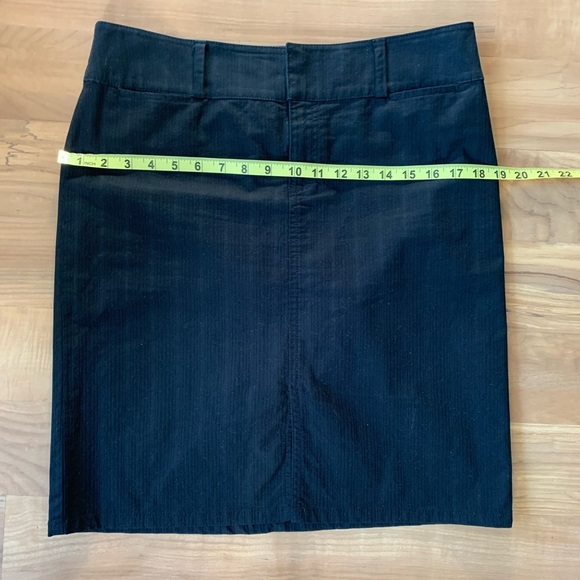 Vintage Pencil Skirt with Pockets: Jacob - Picture 5 of 5